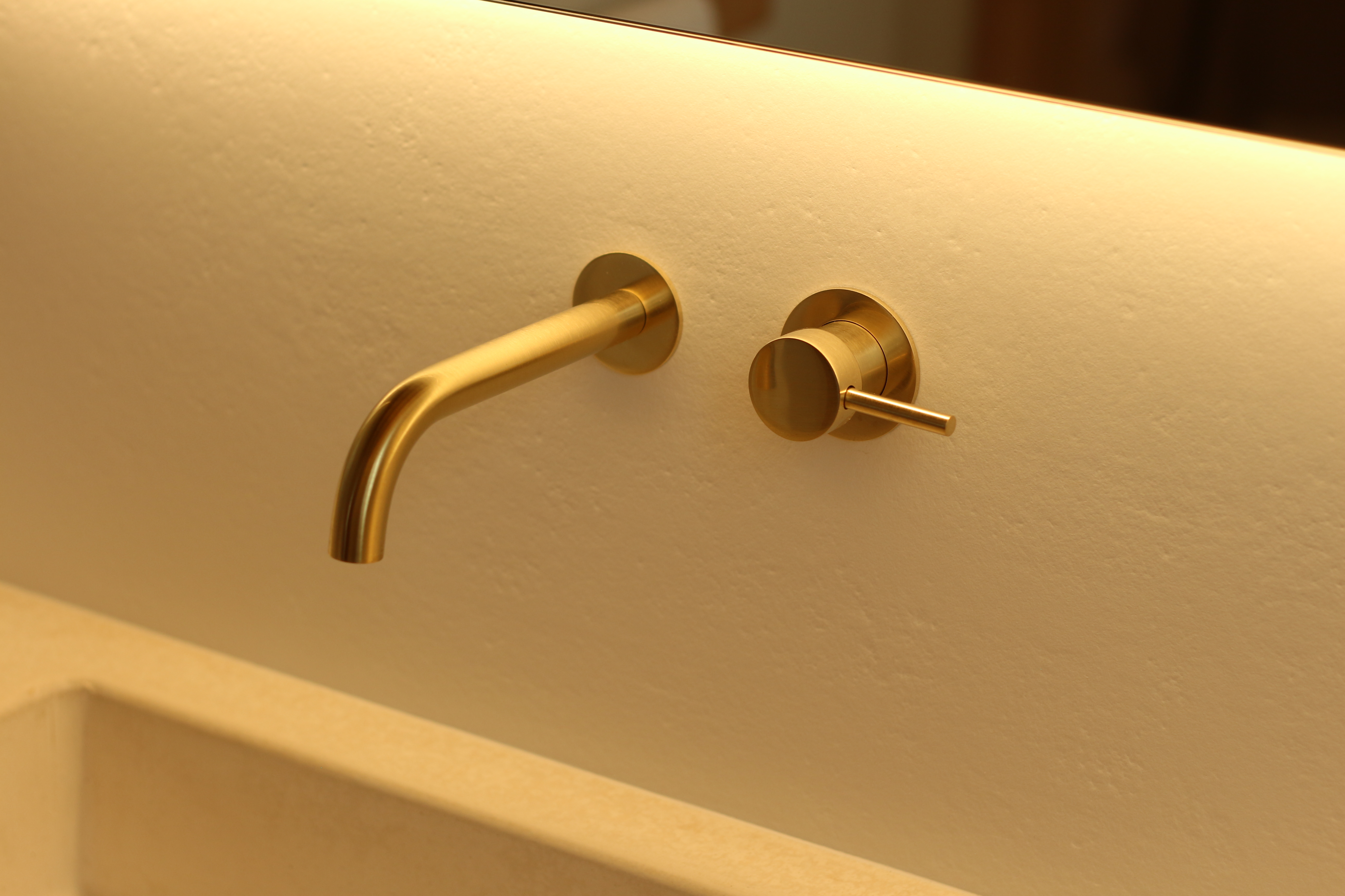 Boutique Bathroom Amenities & Details